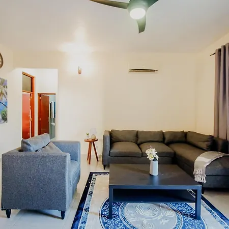 Zanzi Modern 2 Bed Apartment Gf